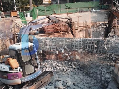 基础支撑梁拆除